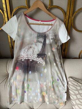 Eiffel Tower Carousel Print Scoop Neck Top — Multicolor